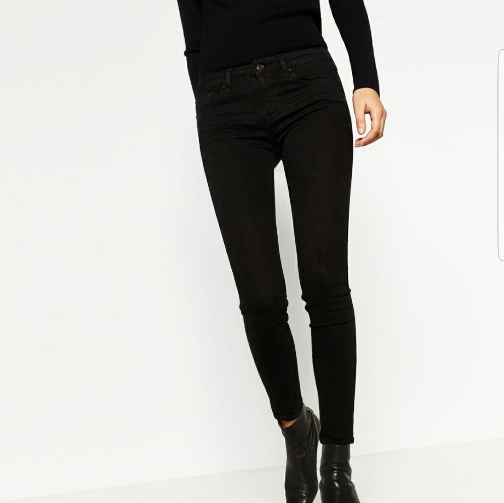 Zara black skinny jeans size 4